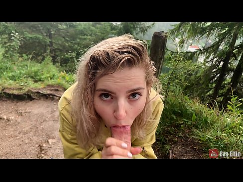 ❤️ Jente svelger cum etter en offentlig blowjob - Eva Elfi Superporno ved no.passionateembracespotlight.ru ﹏